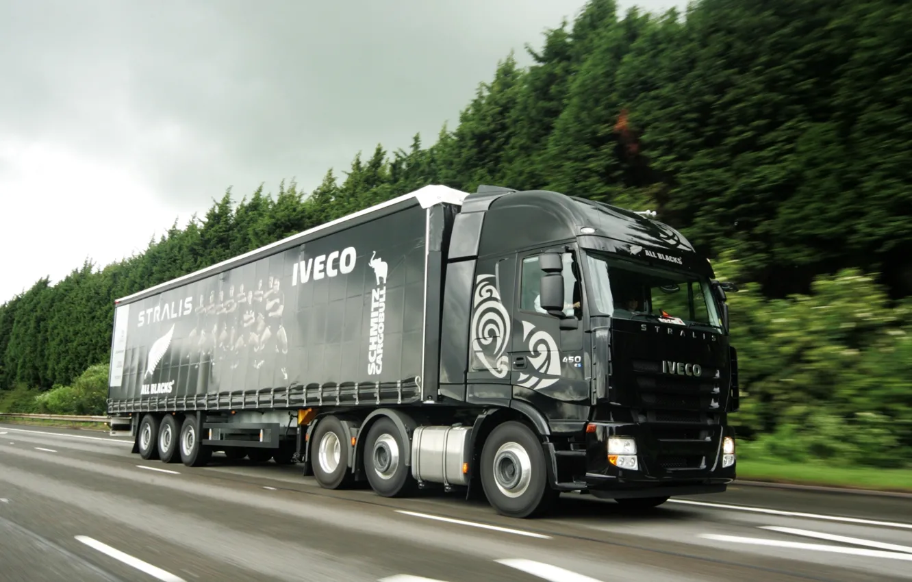 Photo wallpaper UK-spec, 460, Iveco, Stralis