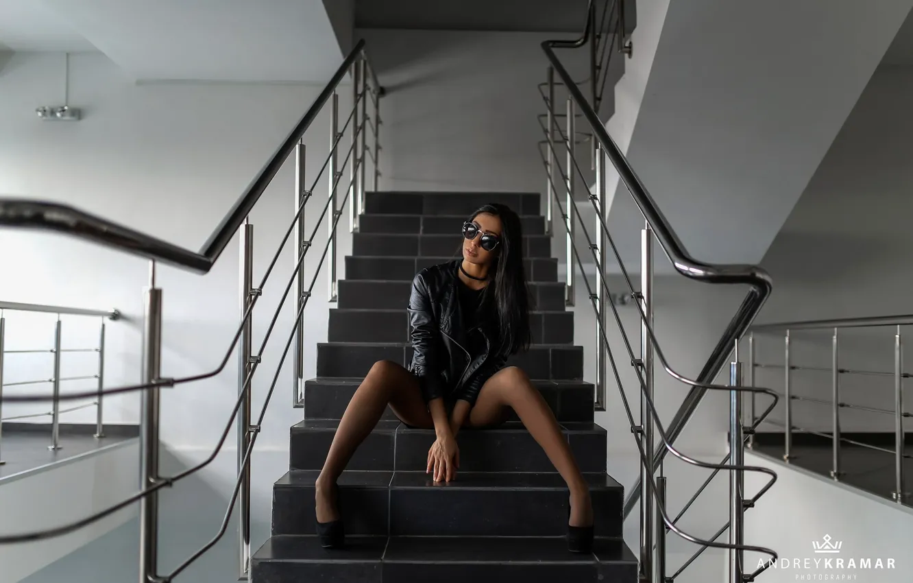 Photo wallpaper sexy, pose, model, portrait, makeup, brunette, glasses, jacket