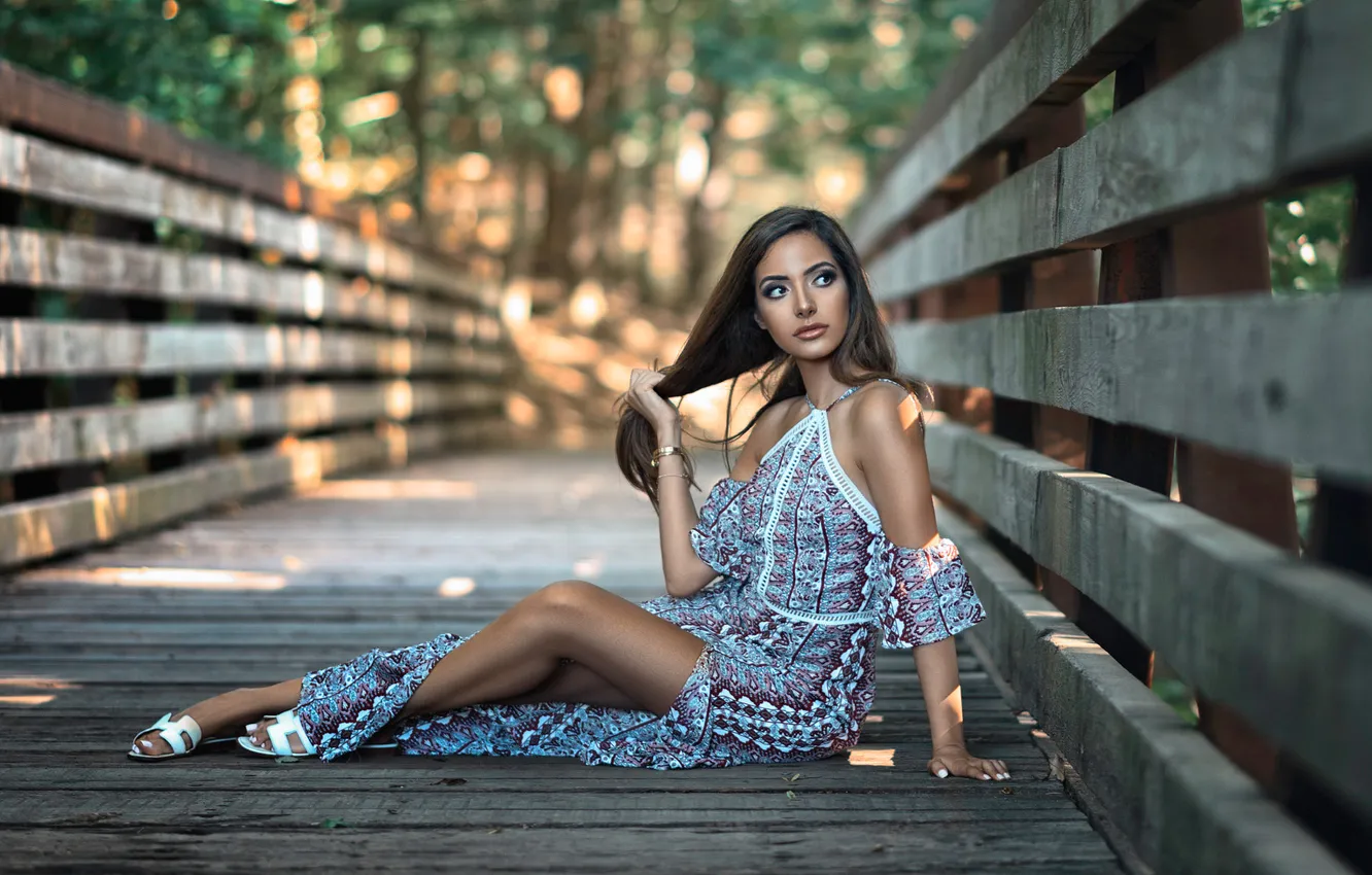 Photo wallpaper the sun, trees, pose, model, portrait, makeup, figure, dress