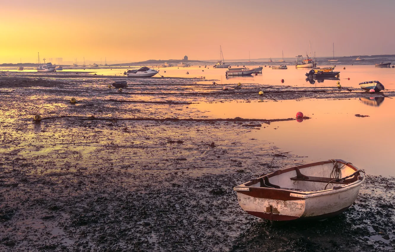 Photo wallpaper shore, boat, shoal