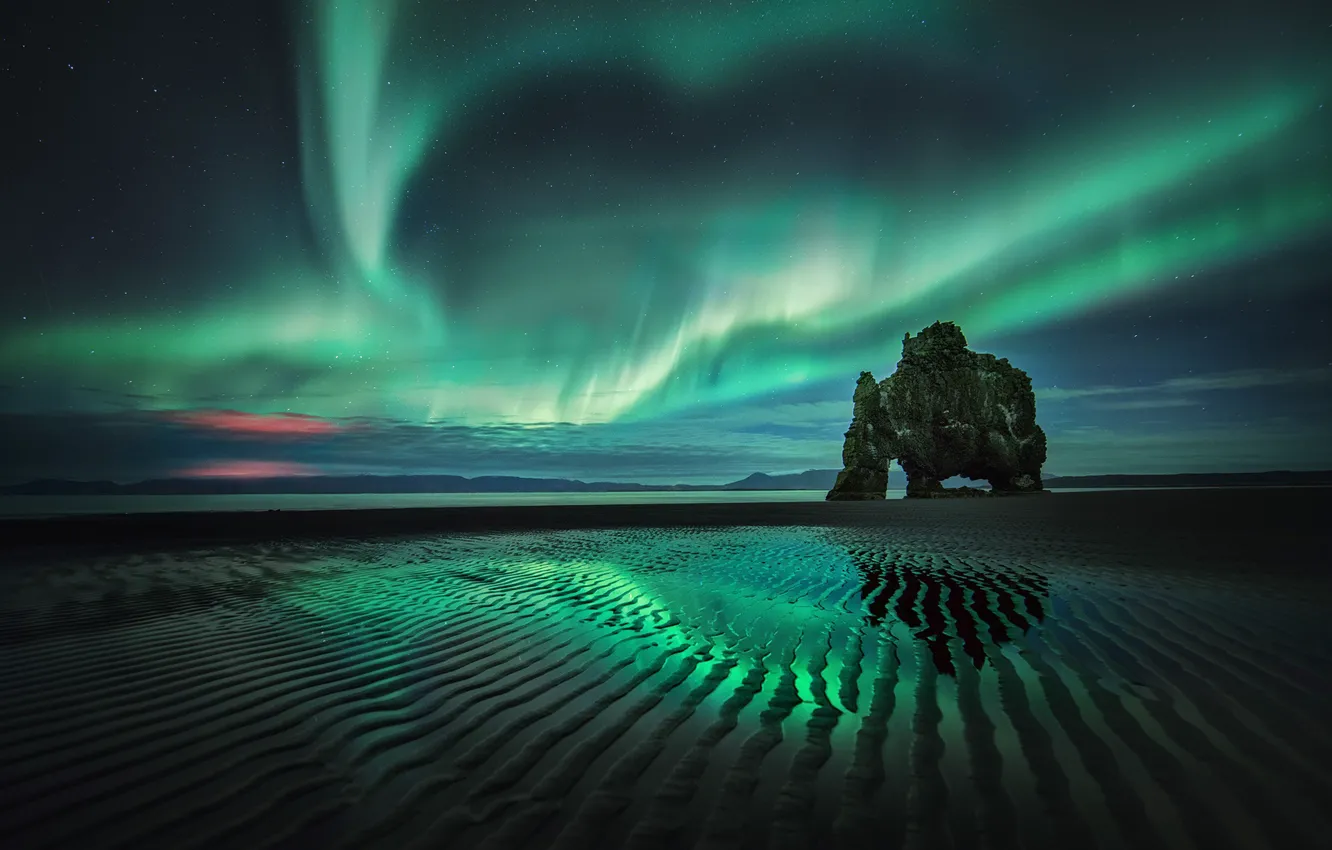 Photo wallpaper beach, the sky, night, rock, Northern lights, tide, Iceland
