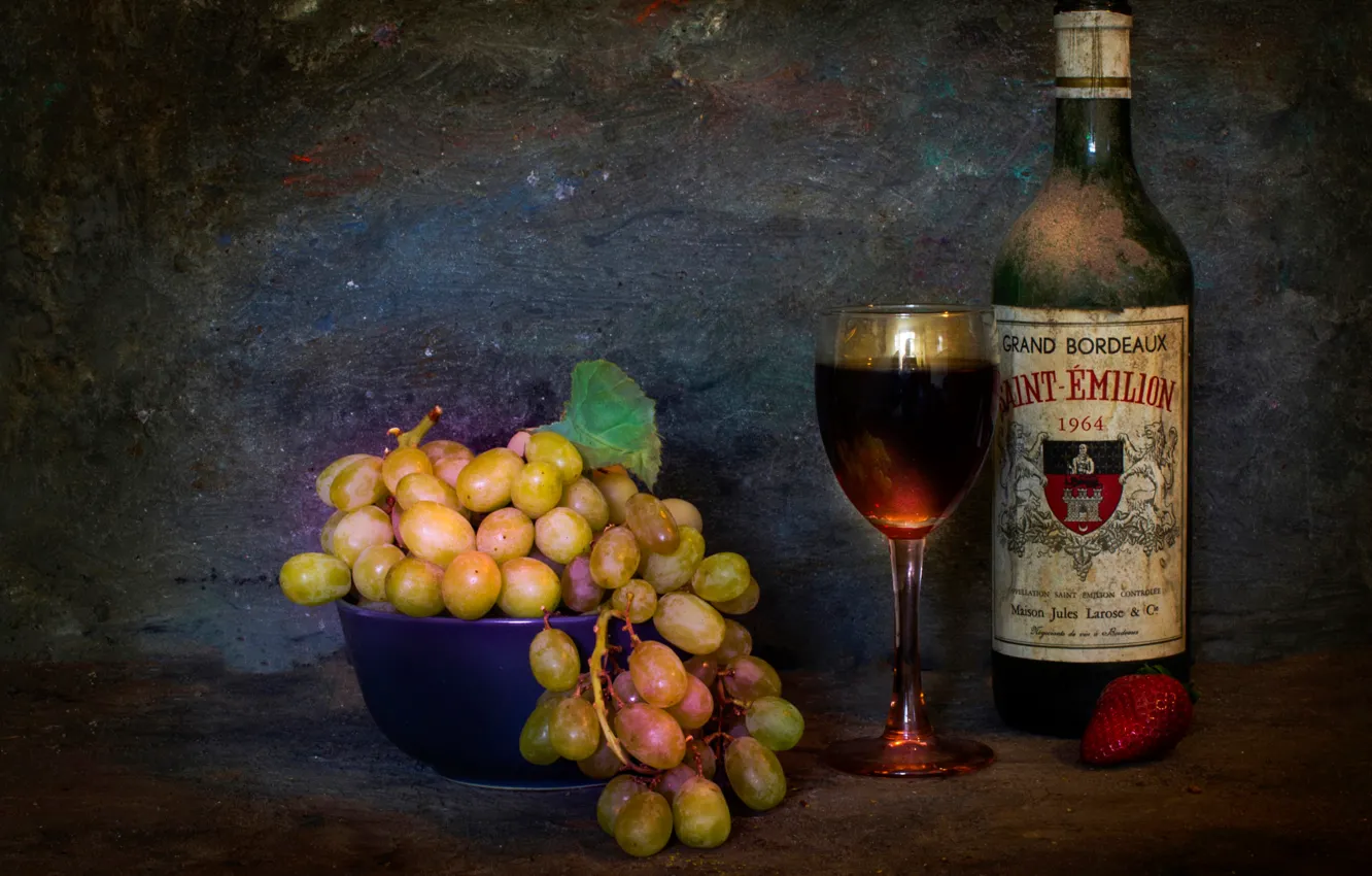 Photo wallpaper glass, bottle, grapes, bunch, still life, Wine the essence of life