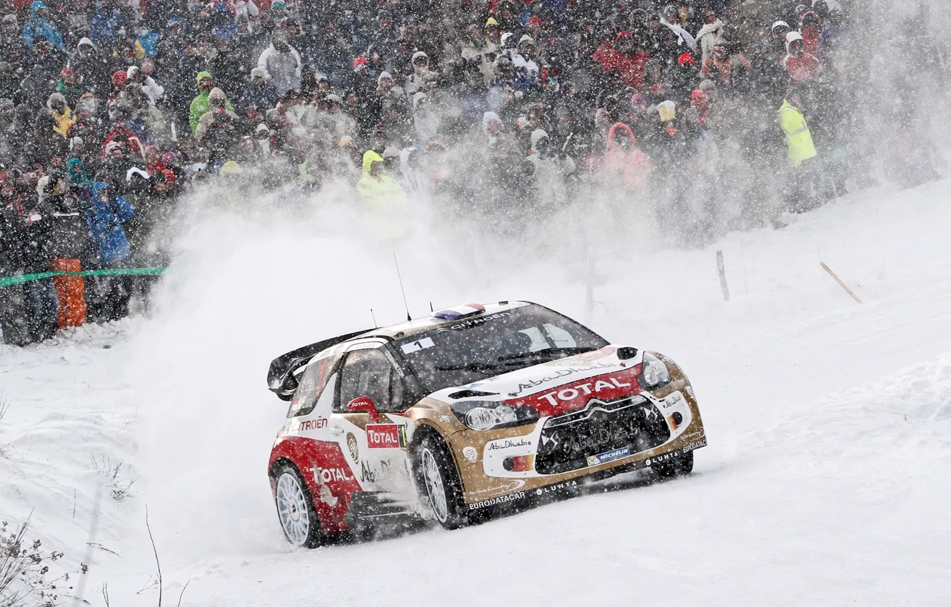 Photo wallpaper Snow, People, Turn, Citroen, DS3, WRC, Rally, Fans