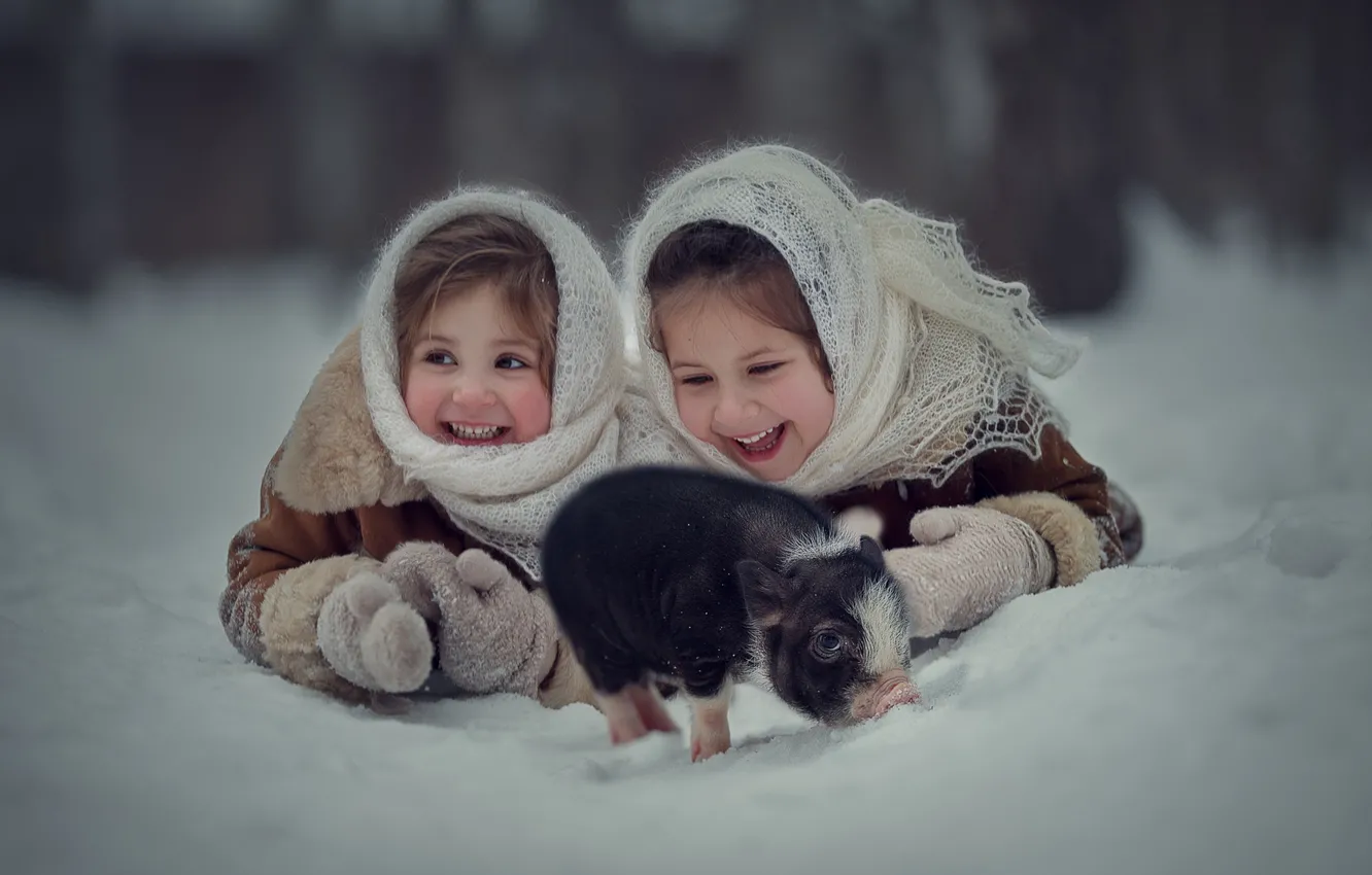 Photo wallpaper winter, snow, joy, children, mood, girls, laughter, pig