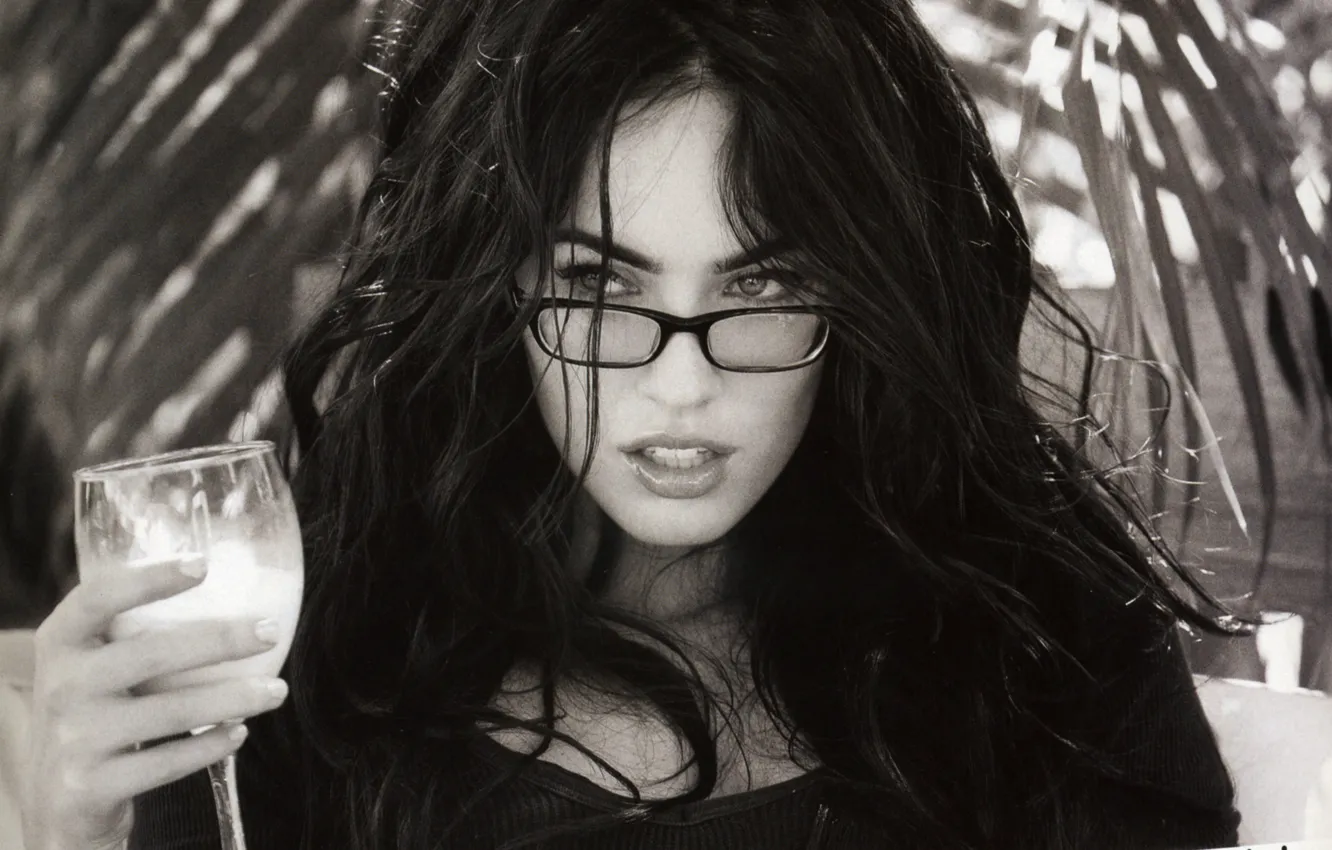 Photo wallpaper Megan Fox, Megan Fox, glass, glasses