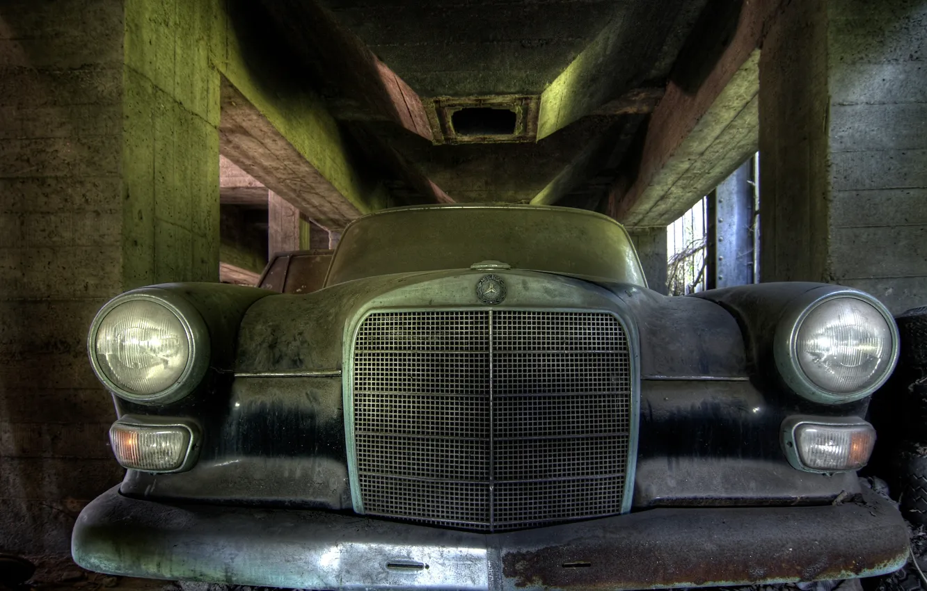 Photo wallpaper old, Mercedes, rust