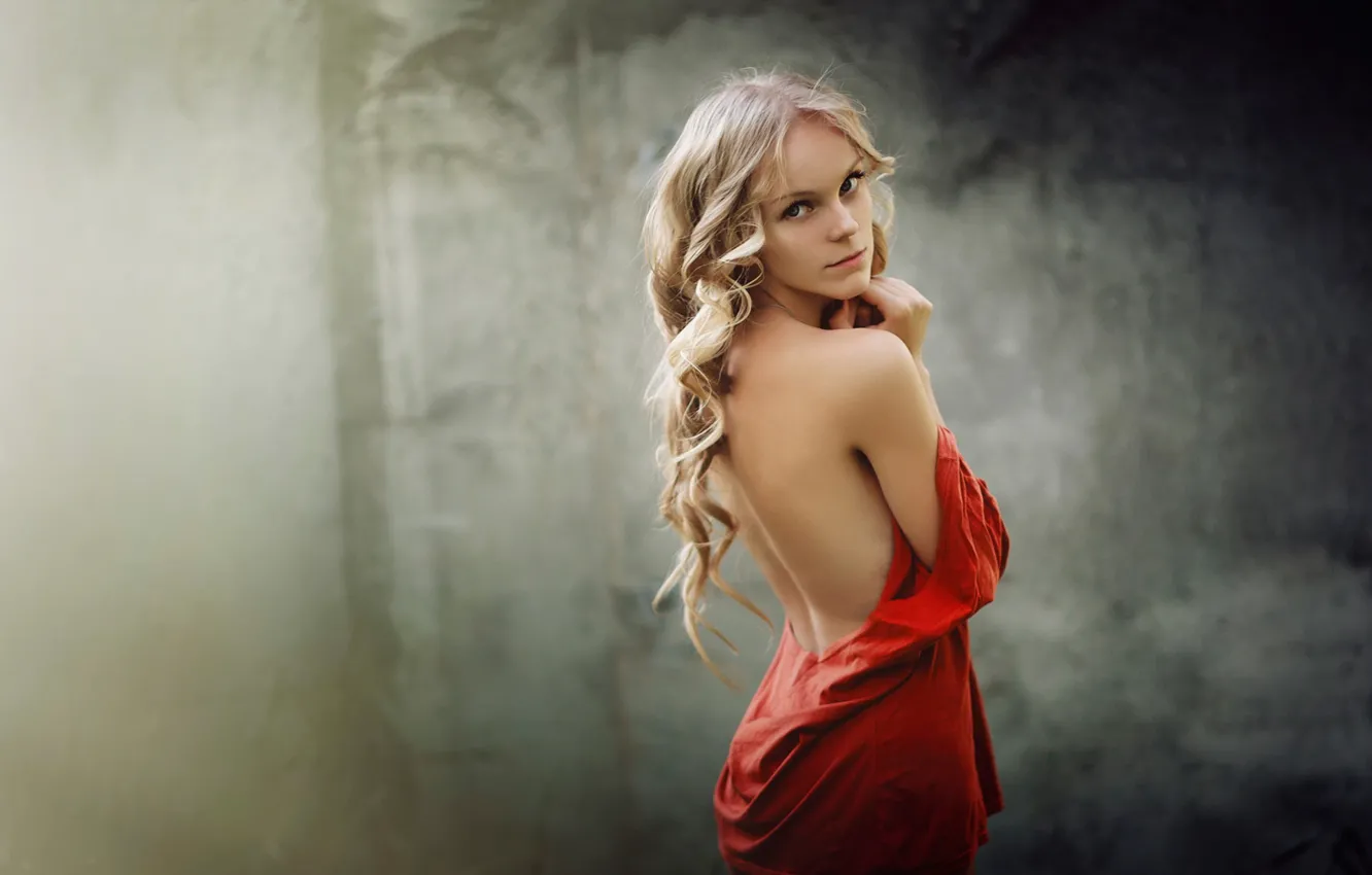 Photo wallpaper portrait, back, the beauty, in red