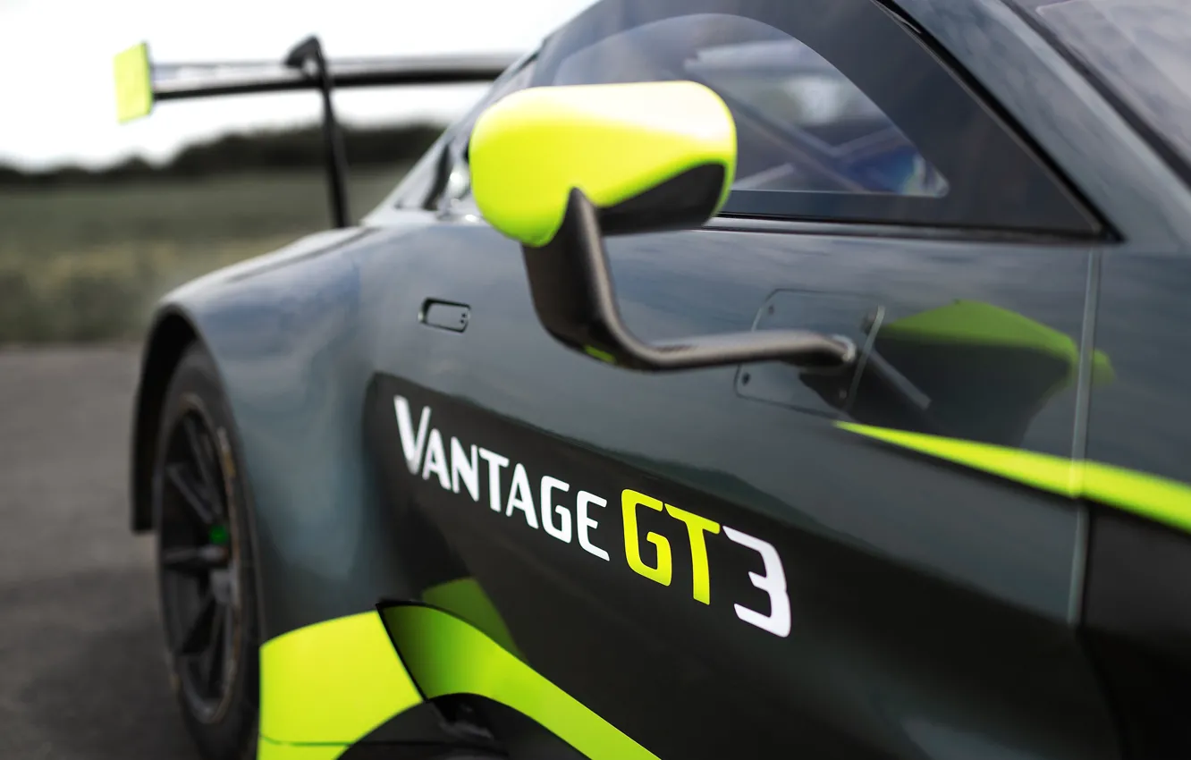 Photo wallpaper Aston Martin, Vantage, racing car, side view, GT3, 2018