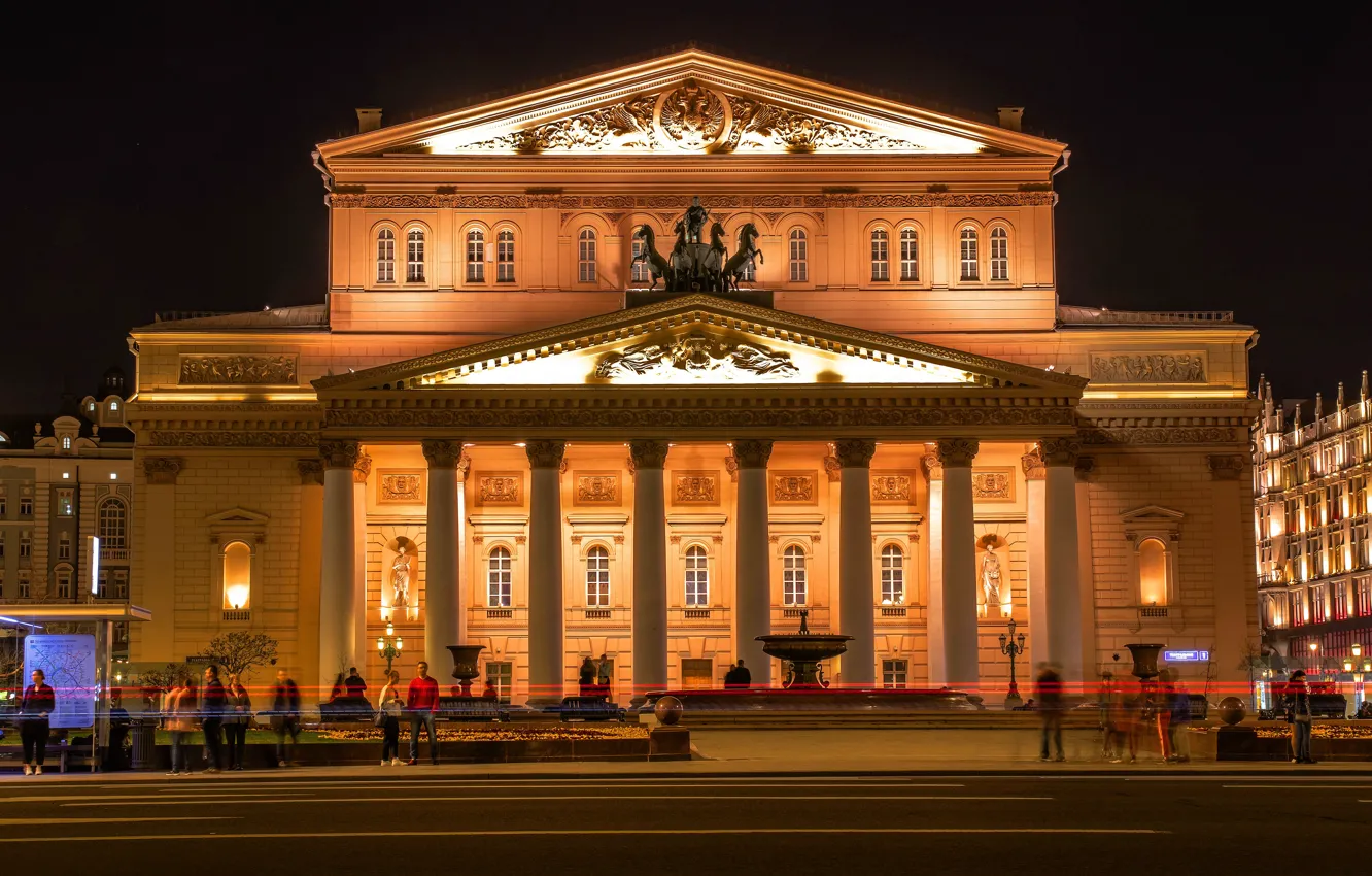 Photo wallpaper The evening, Moscow, Fountain, Russia, The Bolshoi theatre, Classicism, Sculpture, Sculptor Peter Klodt