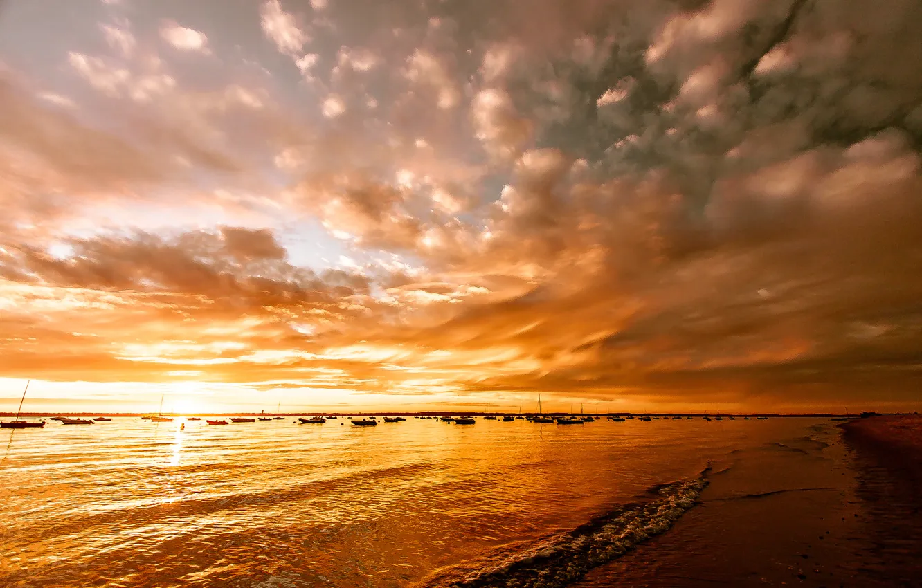 Photo wallpaper beach, sunset, lake, boats, glow