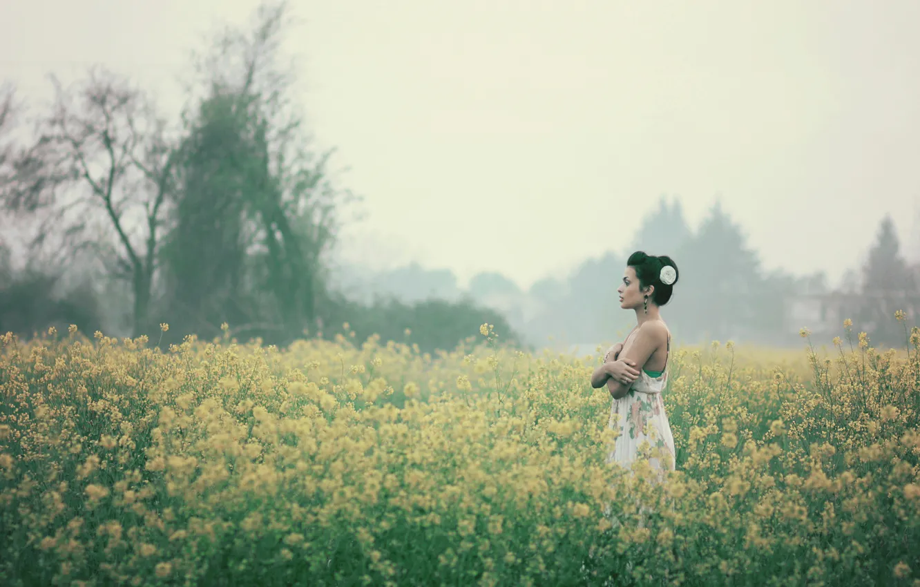 Photo wallpaper grass, girl, flowers
