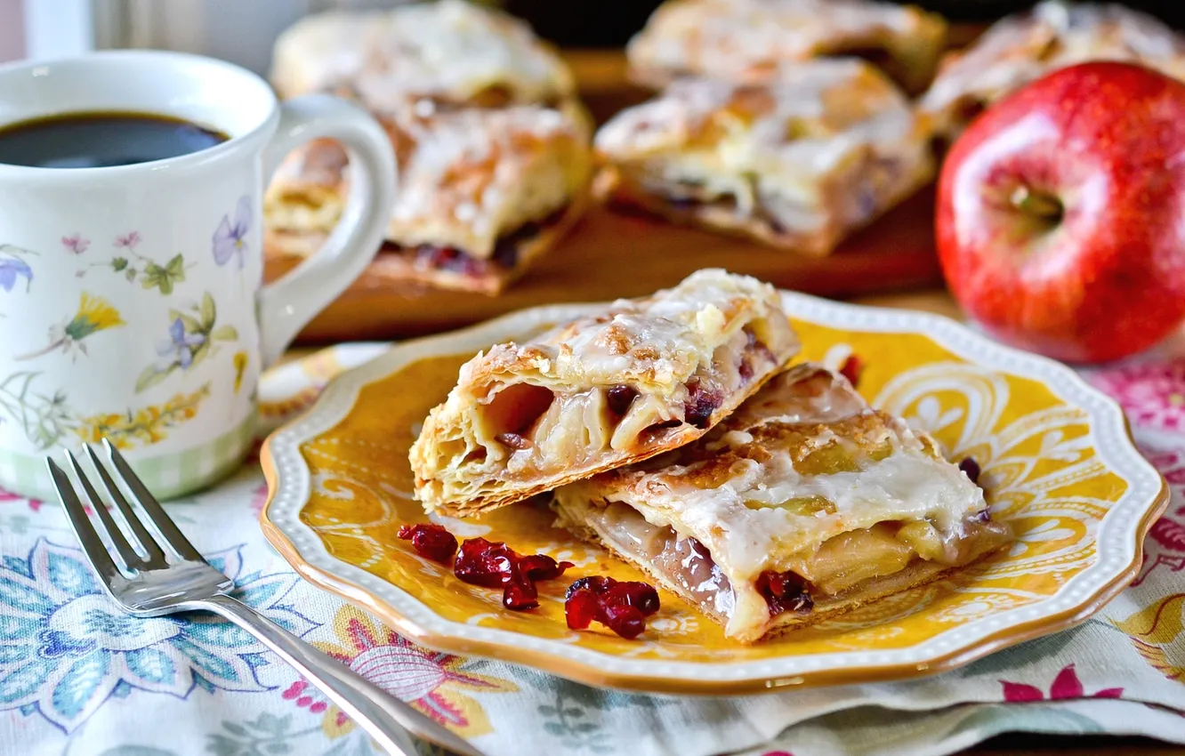 Photo wallpaper tea, Apple, cakes, Apple-cranberry pie