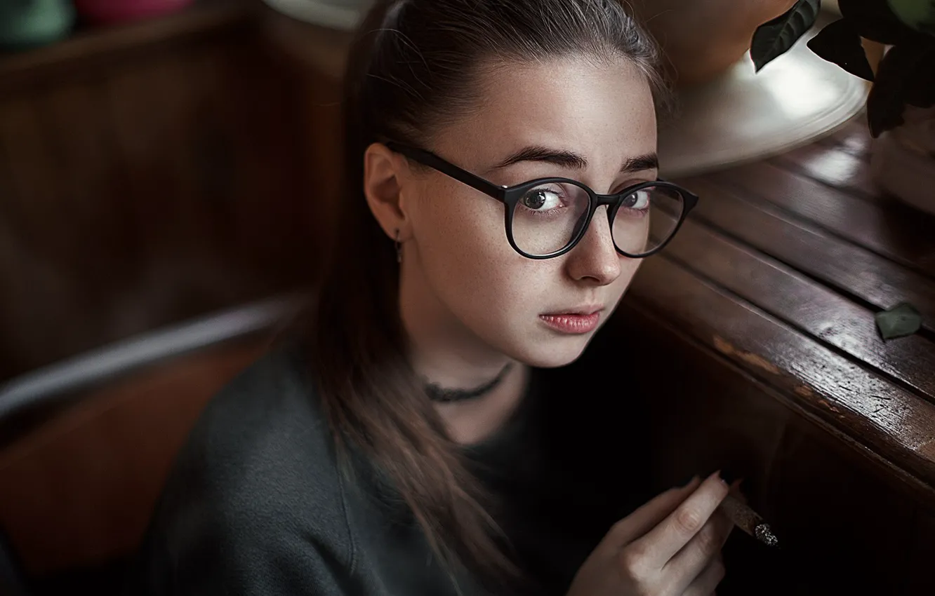 Photo wallpaper girl, glasses, cigarette, Stepan Gladkov