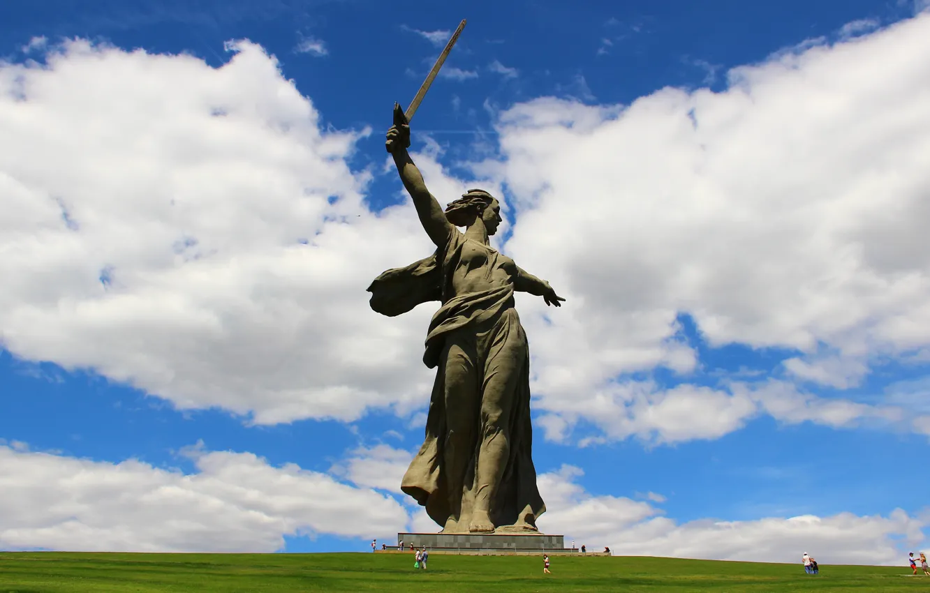 Photo wallpaper clouds, memory, people, Volgograd, Mamaev Kurgan, Volgograd, The Motherland calls, Mamayev Kurgan