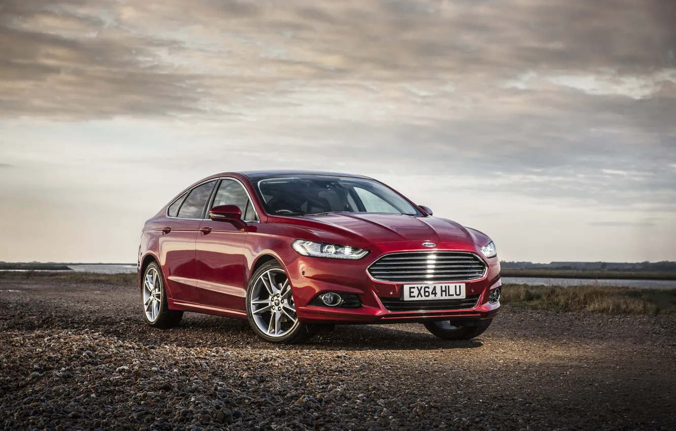 Photo wallpaper Ford, red, hatchback, mondeo