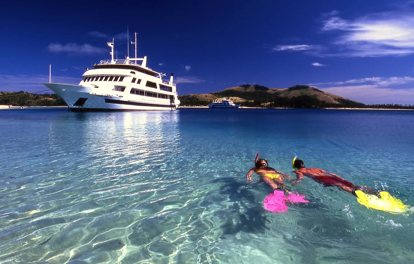 Photo wallpaper the ocean, shore, sport, yacht, Laguna, fiji, snorkelling