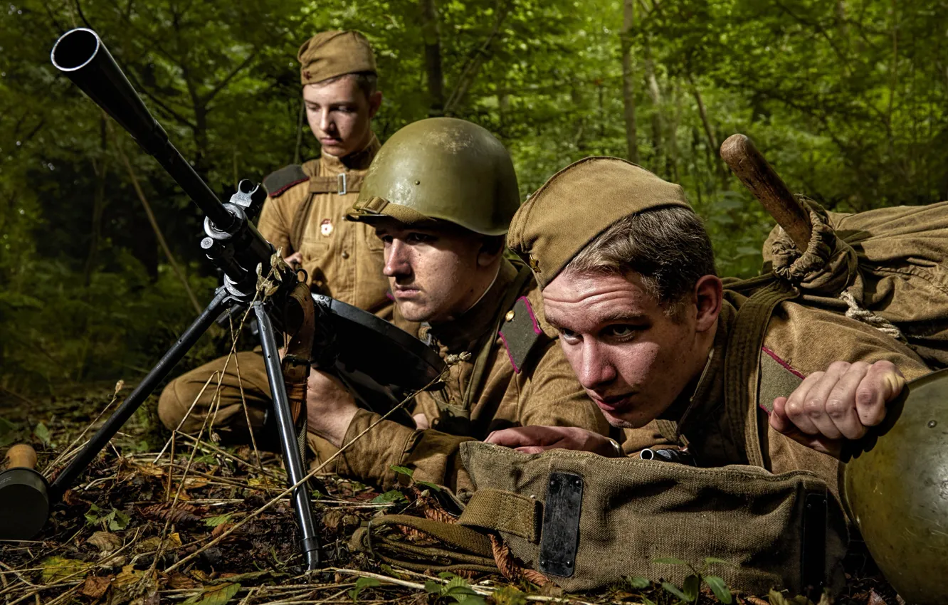 Photo wallpaper soldiers, The second world, Russian, WWII, machine gun, equipment, ammunition, Soviet