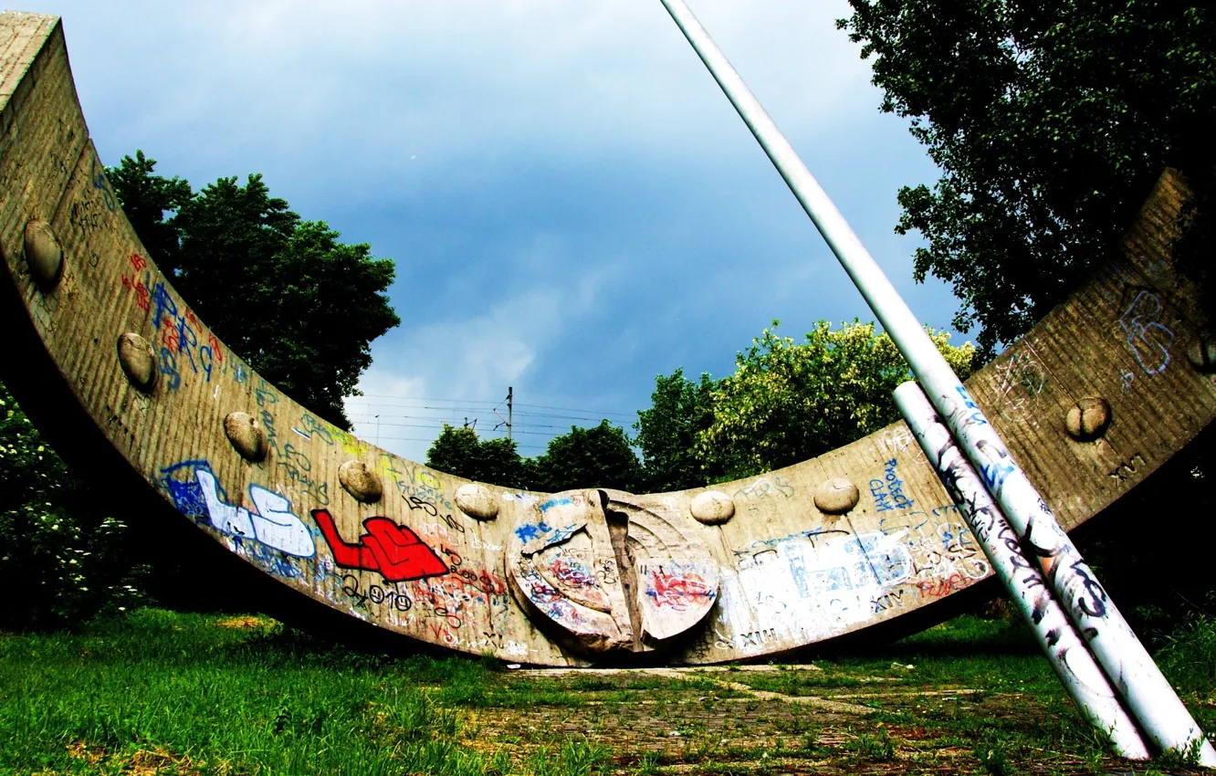Photo wallpaper summer, macro, graffiti, sundial
