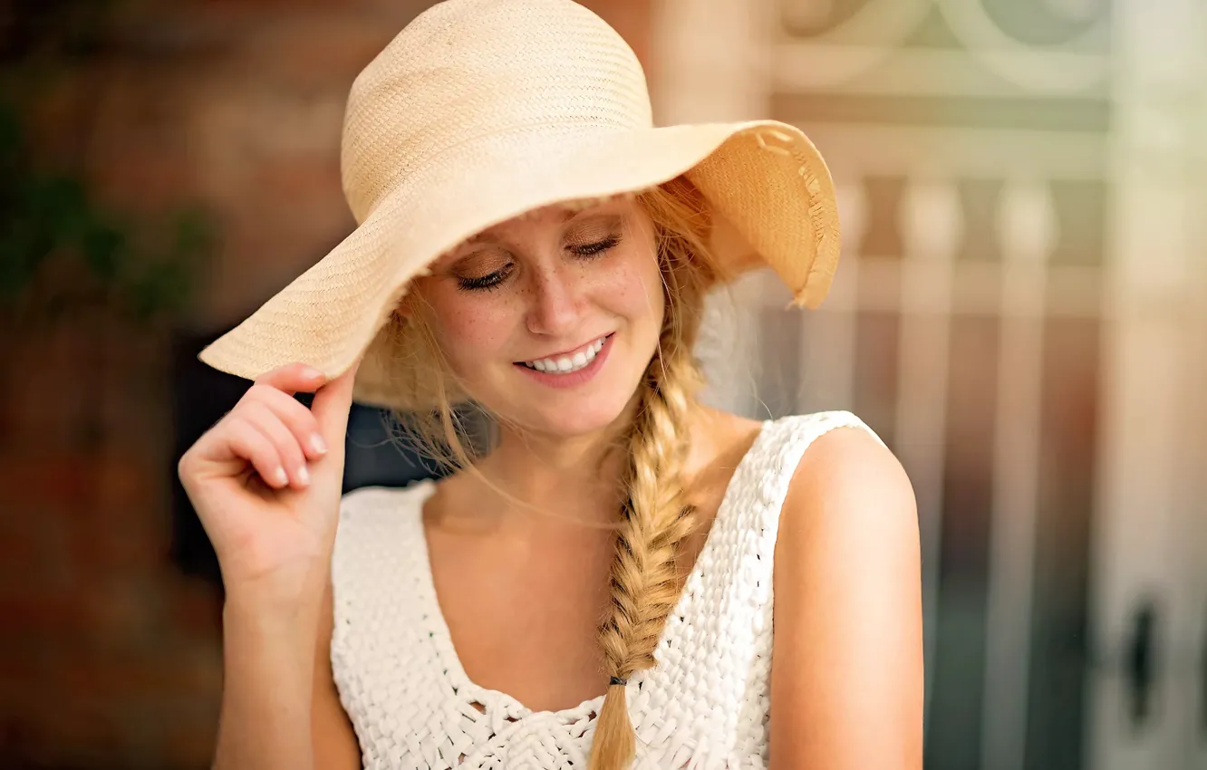 Photo wallpaper girl, smile, freckles, braid, hat, smile, Mark Prinz