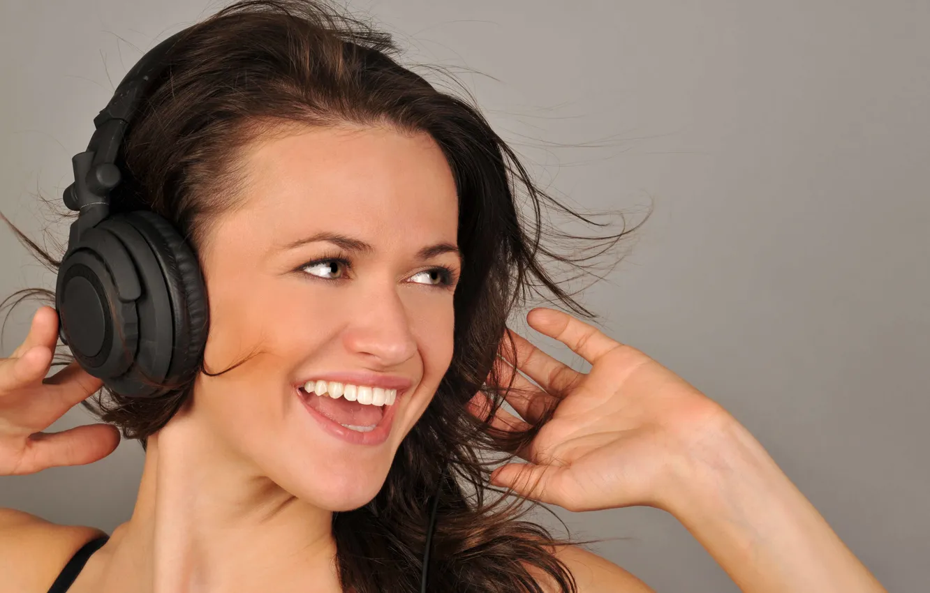 Photo wallpaper girl, smile, music, background, mood, positive, headphones, brown hair