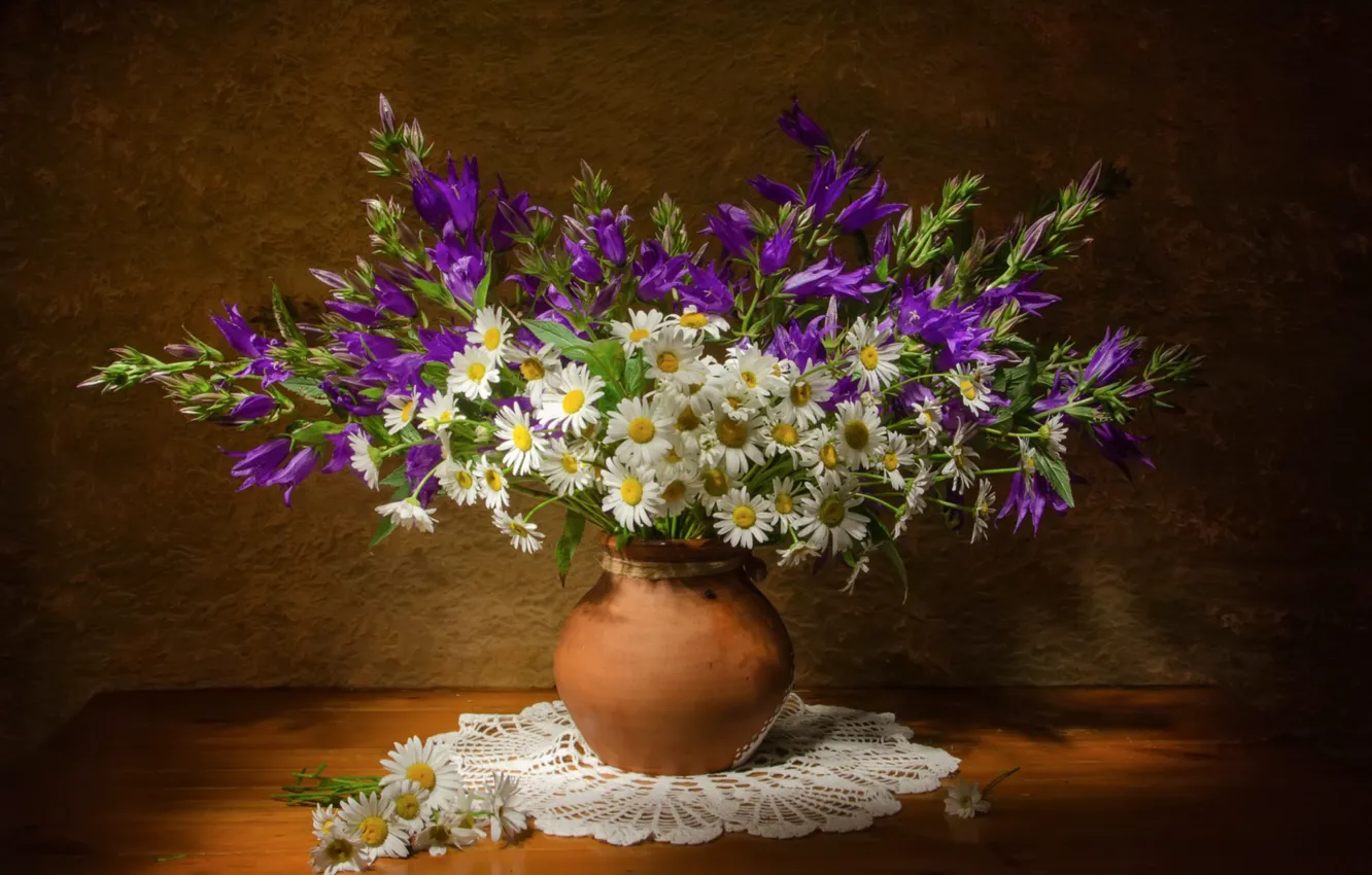 Photo wallpaper chamomile, bouquet, pitcher, bells