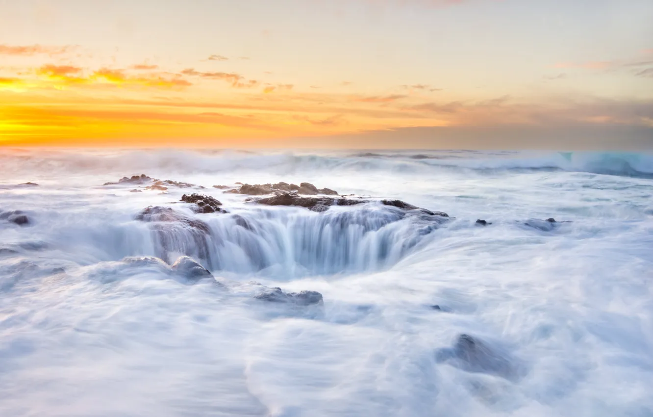 Photo wallpaper foam, water, the ocean, dawn, coast