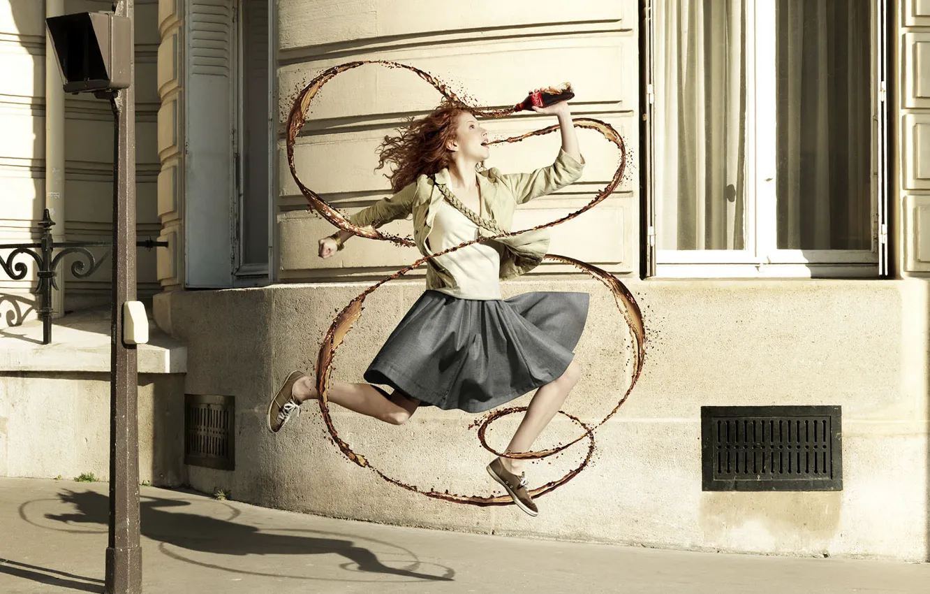 Photo wallpaper girl, street, photographer, coca-cola, jet, Roman lourent