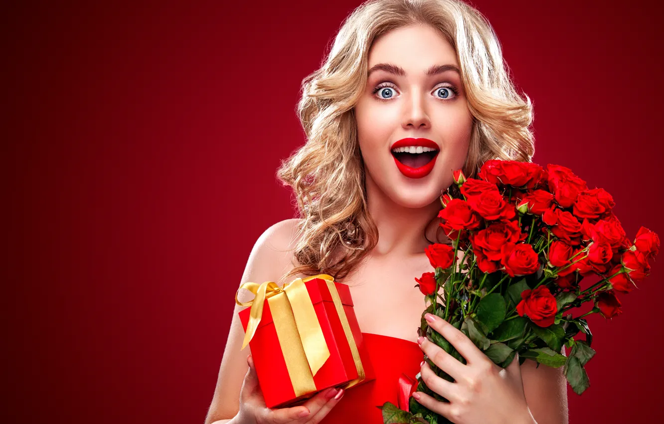 Photo wallpaper girl, gift, roses, bouquet, Mykhailo Orlov