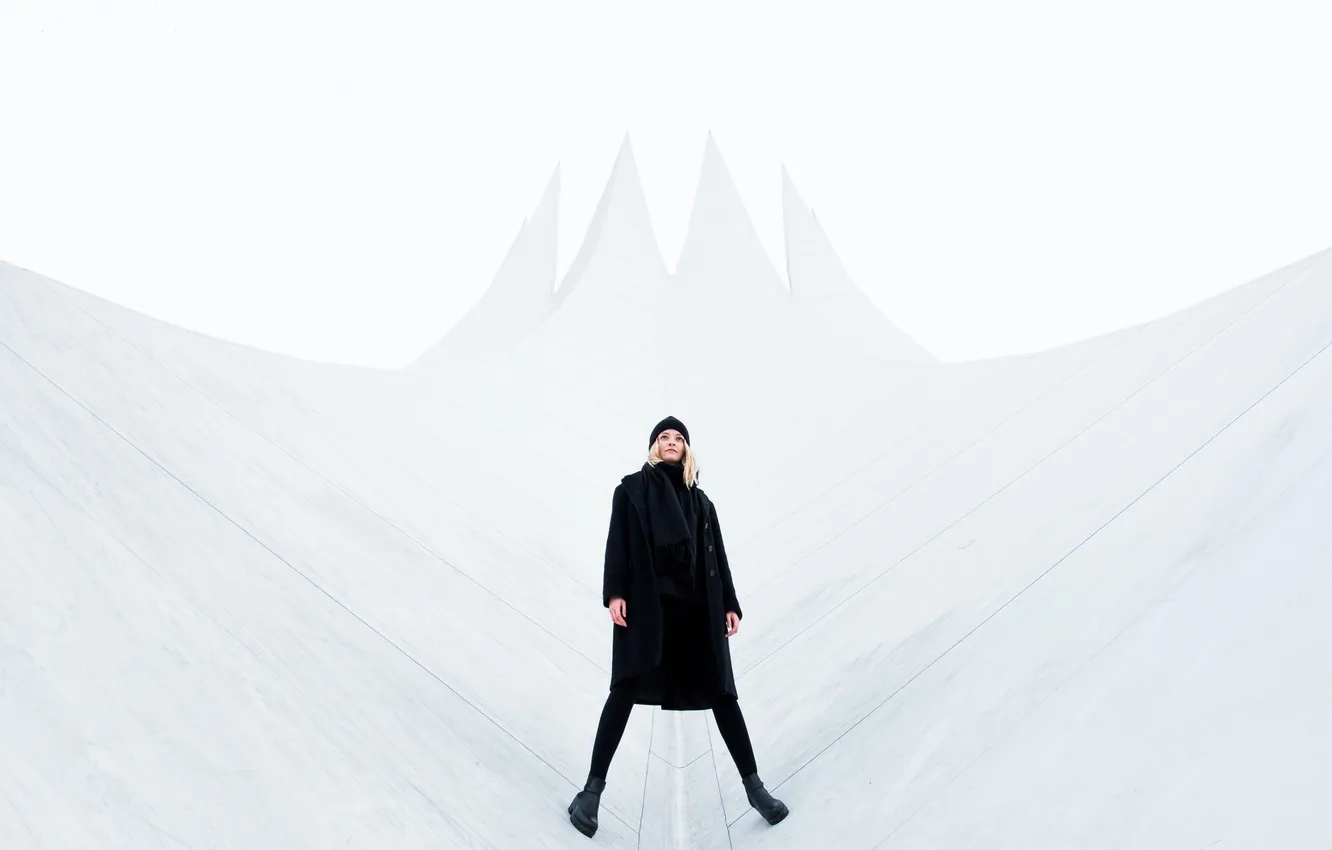 Photo wallpaper girl, architecture, black, fashion, Berlin, clean