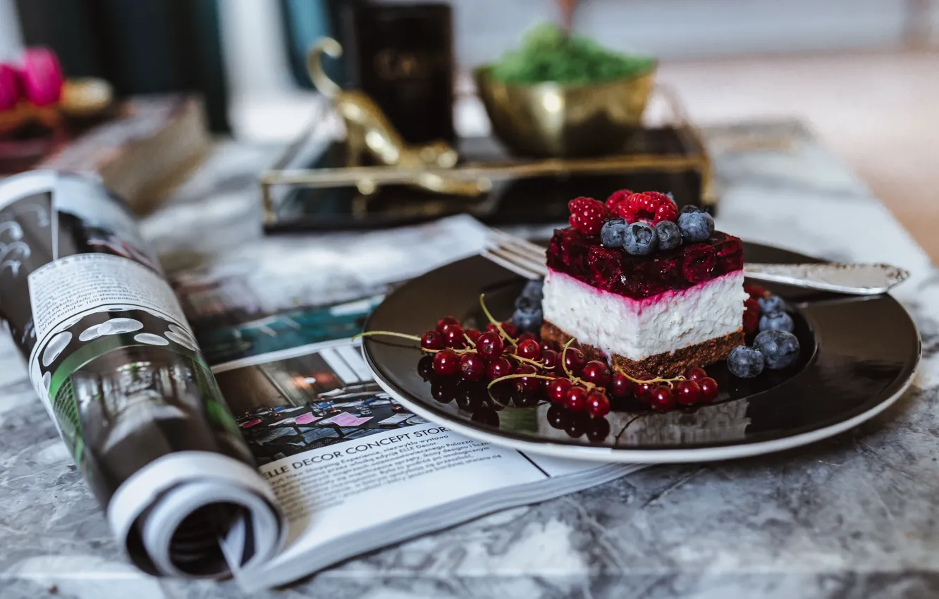 Photo wallpaper red, berries, raspberry, table, Breakfast, blueberries, plate, pie