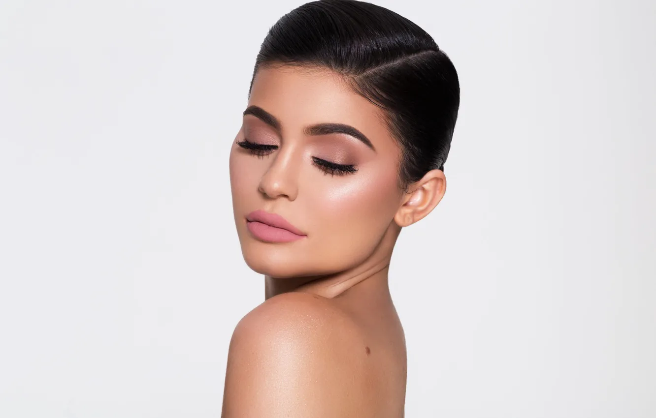 Photo wallpaper portrait, makeup, Kylie Jenner