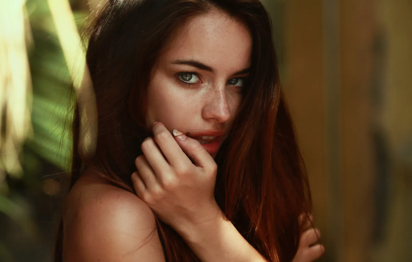 Photo wallpaper eyes, look, girl, face, hair, lips, red