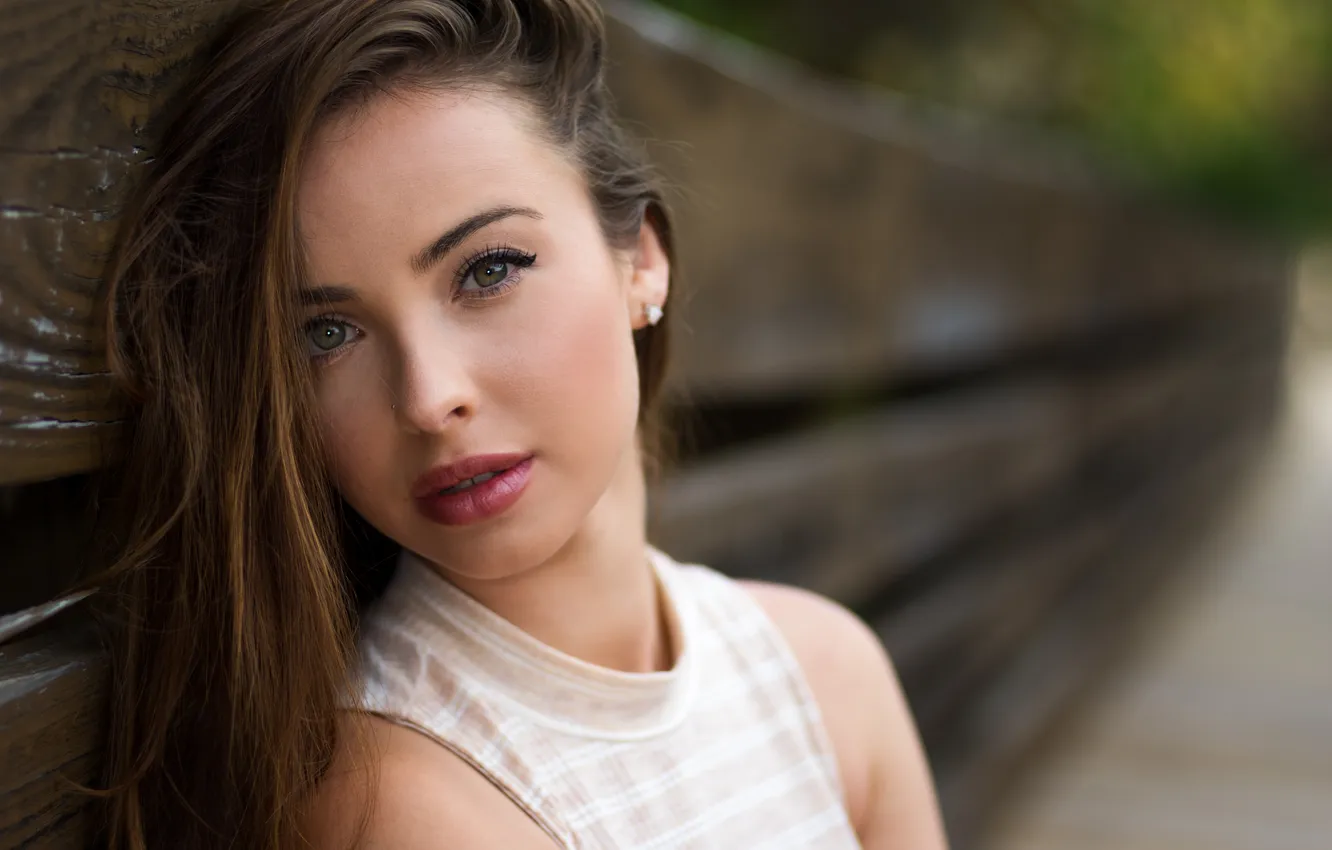 Photo wallpaper look, girl, portrait, Theresa