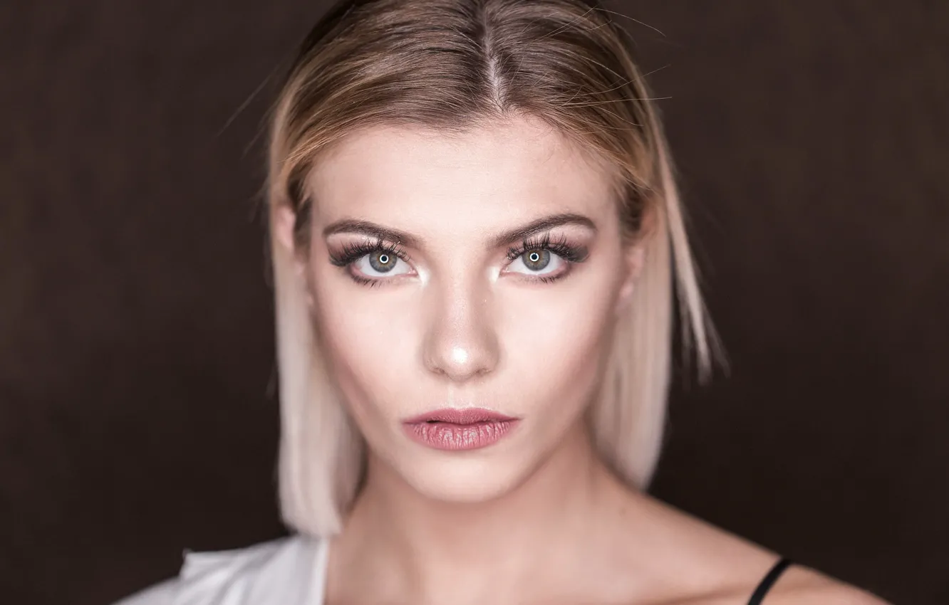 Photo wallpaper look, girl, face, Laurie