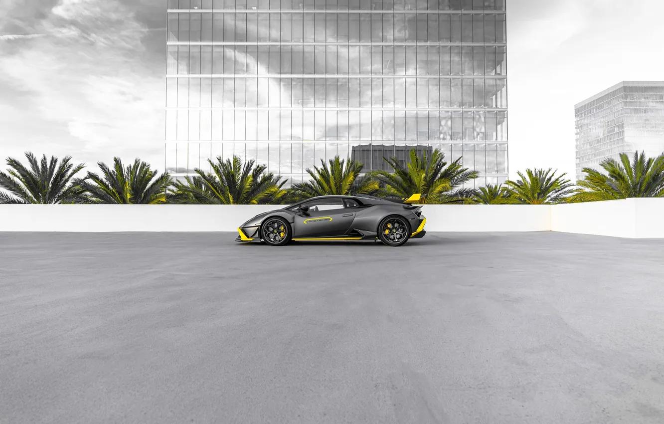 Photo wallpaper car, city, Lamborghini, sky, clouds, black cars, Lamborghini Huracan, two tone car