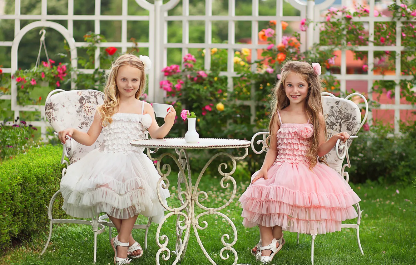 Photo wallpaper nature, girl, weed, fashionista