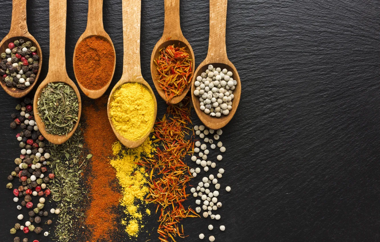 Photo wallpaper spoon, pepper, black background, spices, paprika, curry