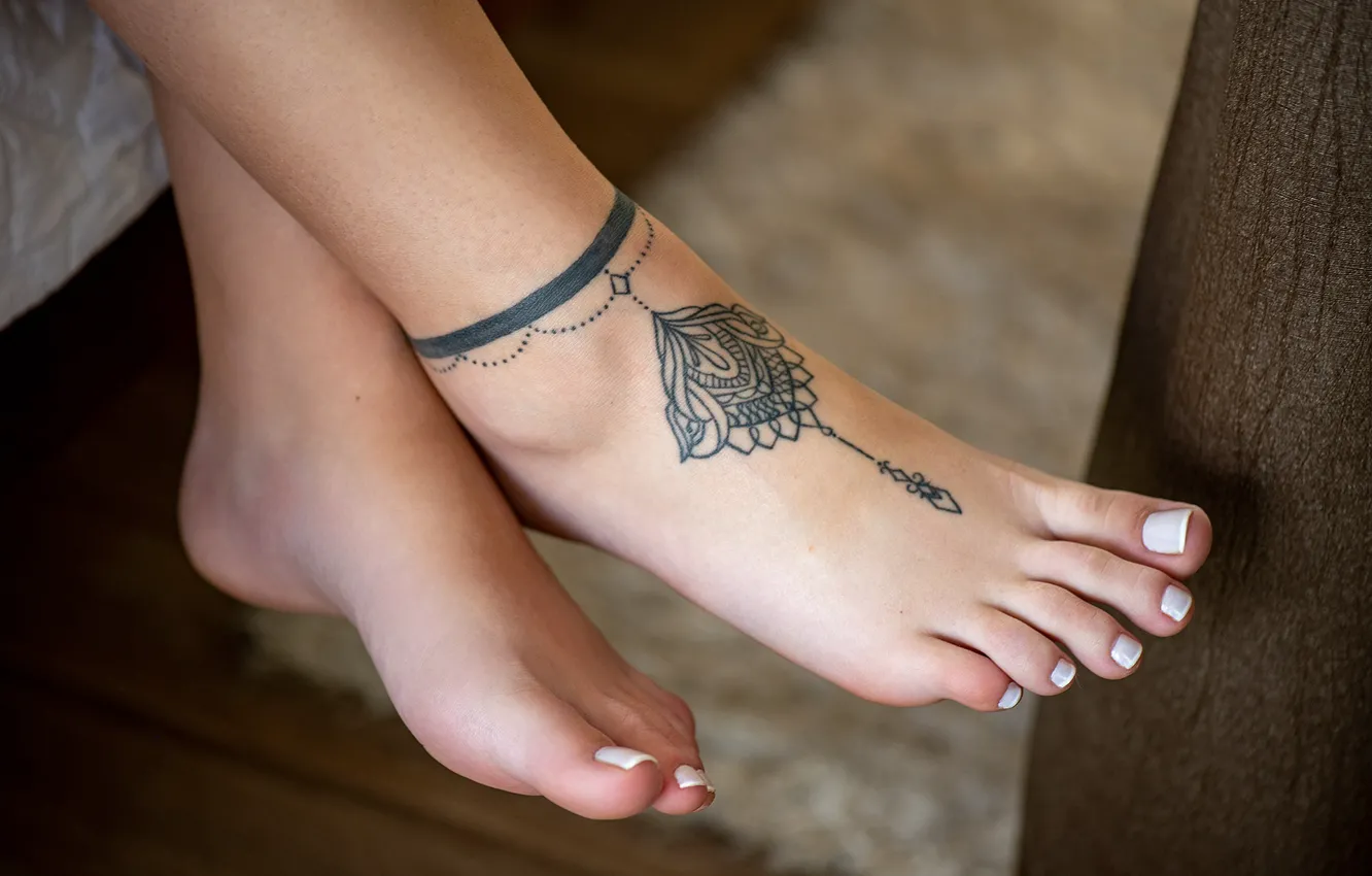 Photo wallpaper style, pretty, tattoo, delicate, handsome, feet, fetish, toes