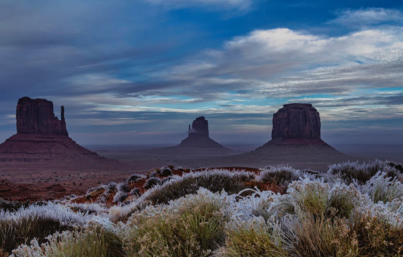 Photo wallpaper frost, mountains, Monument valley