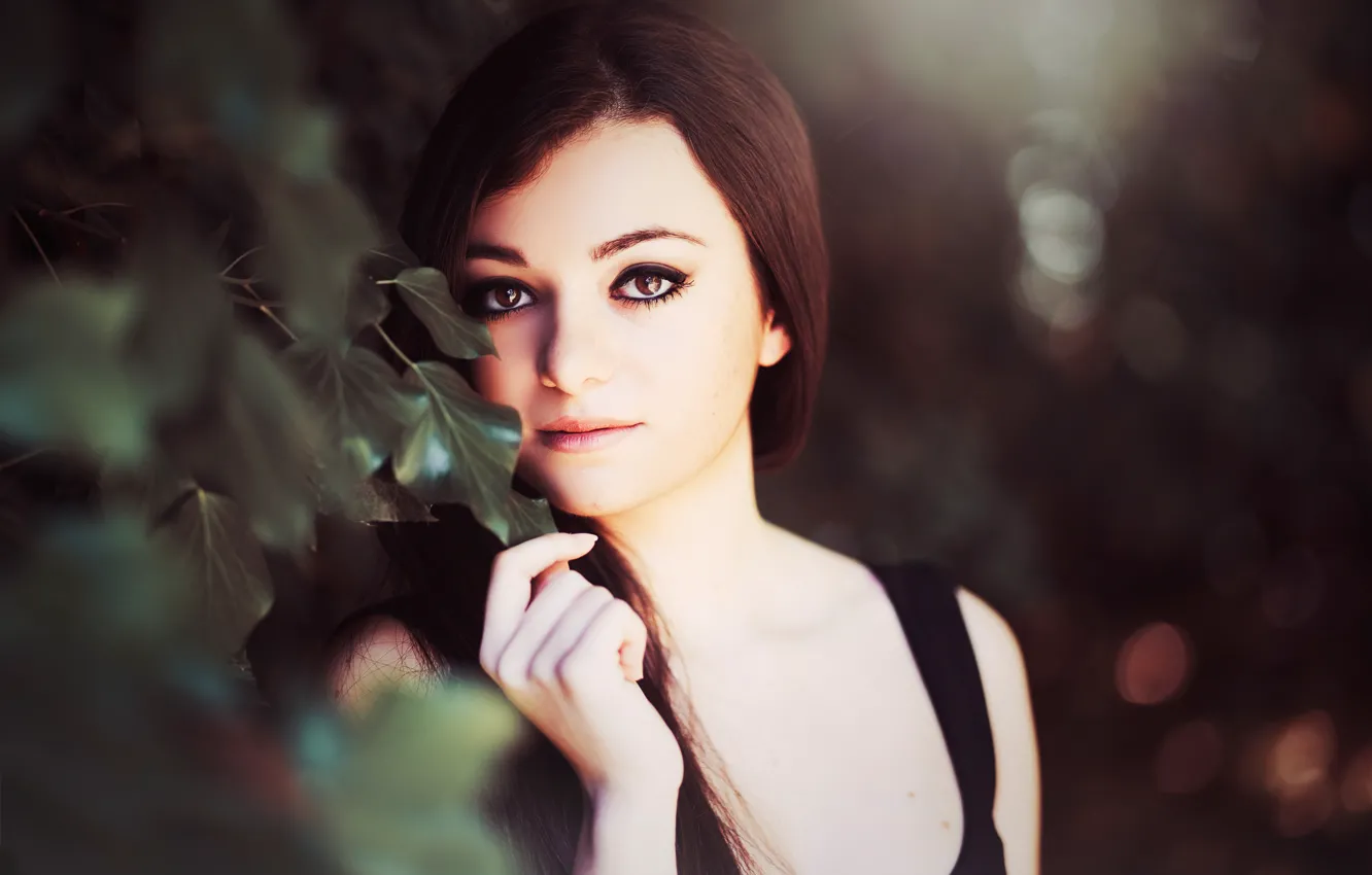 Photo wallpaper look, leaves, girl, brown hair, charm, brown-eyed