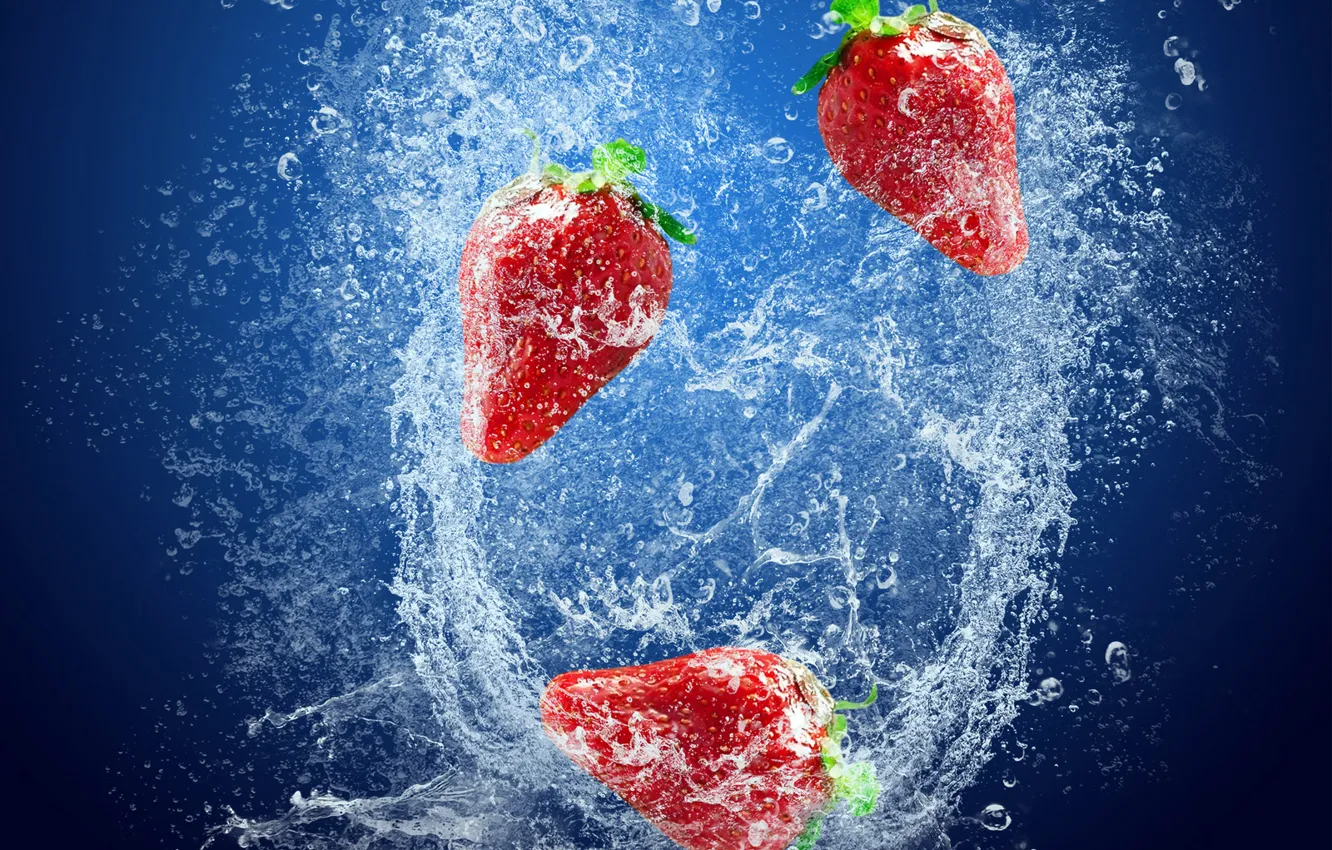 Photo wallpaper water, squirt, freshness, berries, strawberry