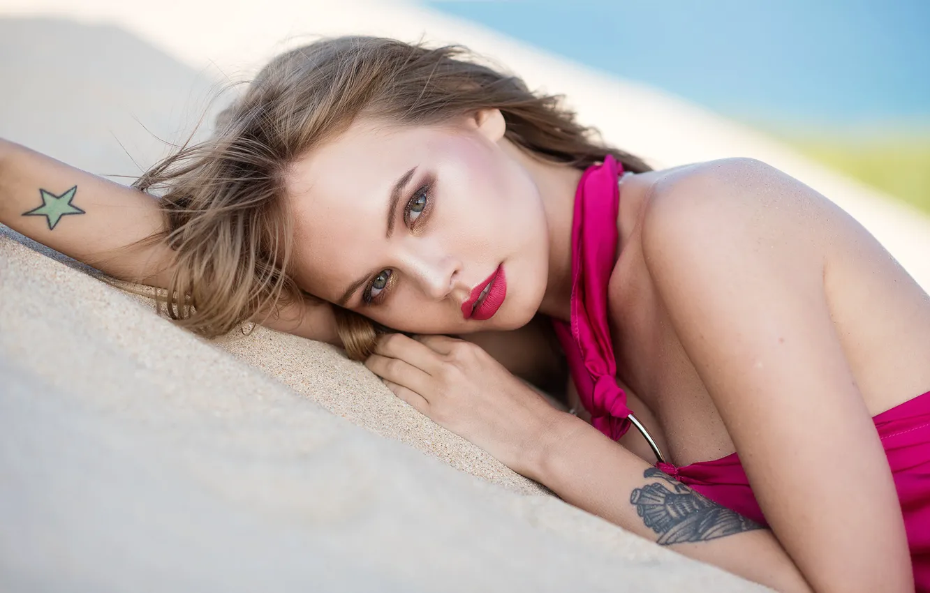 Photo wallpaper beach, swimsuit, look, the sun, pose, model, makeup, tattoo