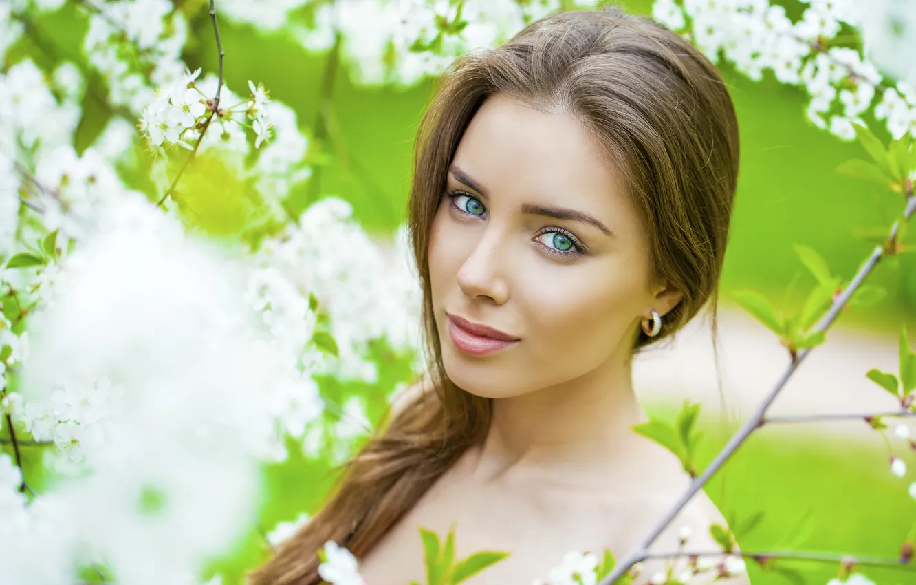 Photo wallpaper eyes, look, face, portrait, spring, brown hair