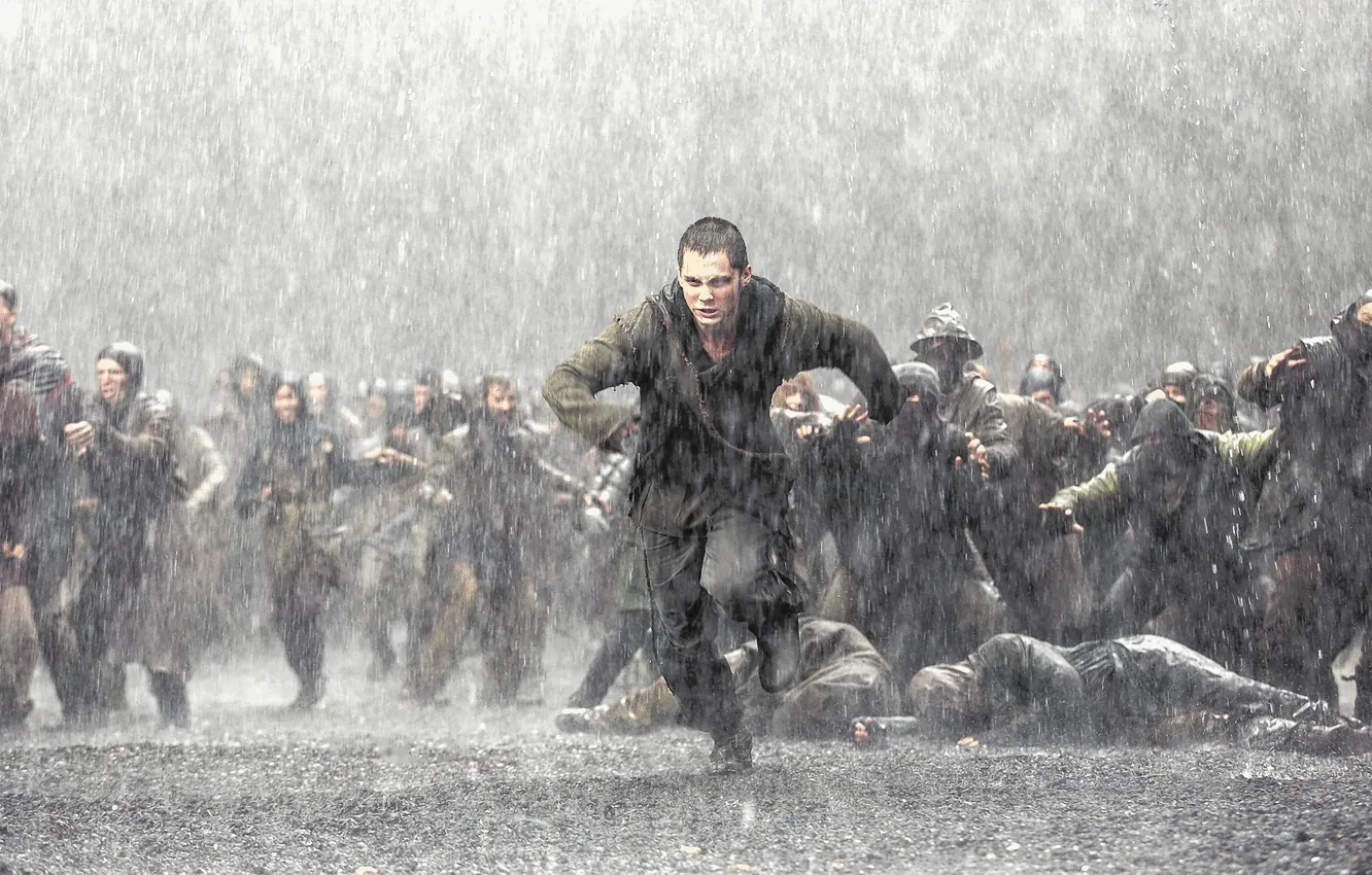 Photo wallpaper rain, movie, the film, the crowd, running, the shower, runs, Noah