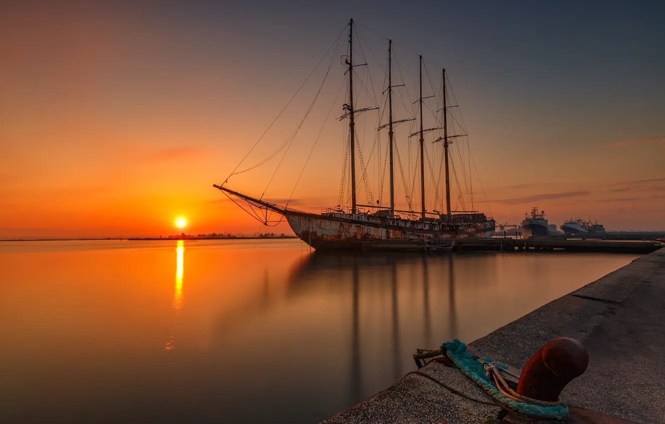 Photo wallpaper ships, the evening, promenade