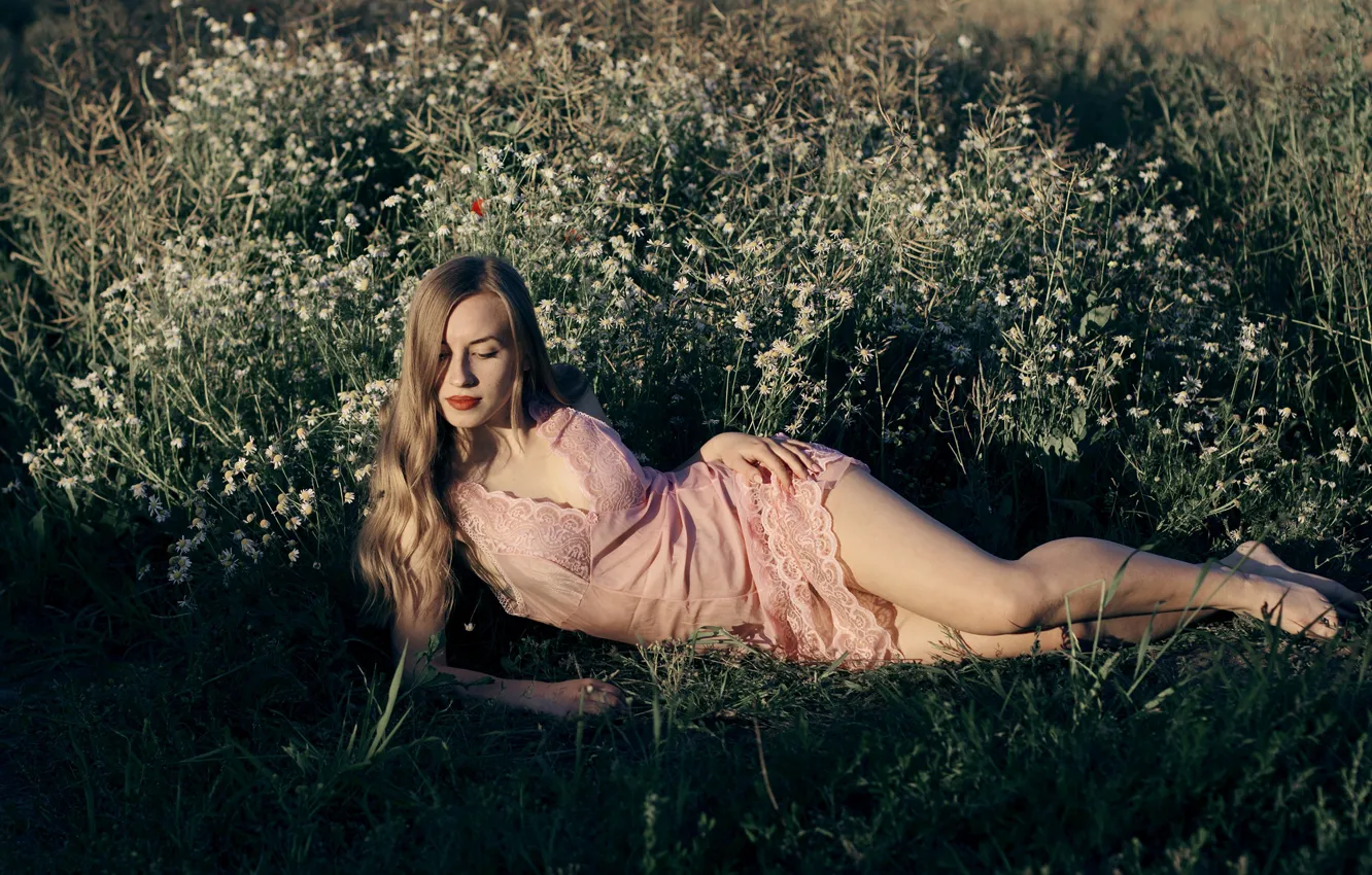 Photo wallpaper summer, grass, face, body, lies, legs, beauty