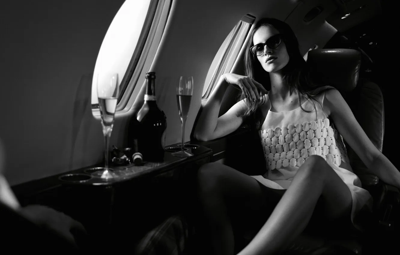 Photo wallpaper girl, glass, bottle, the plane, kai van mil
