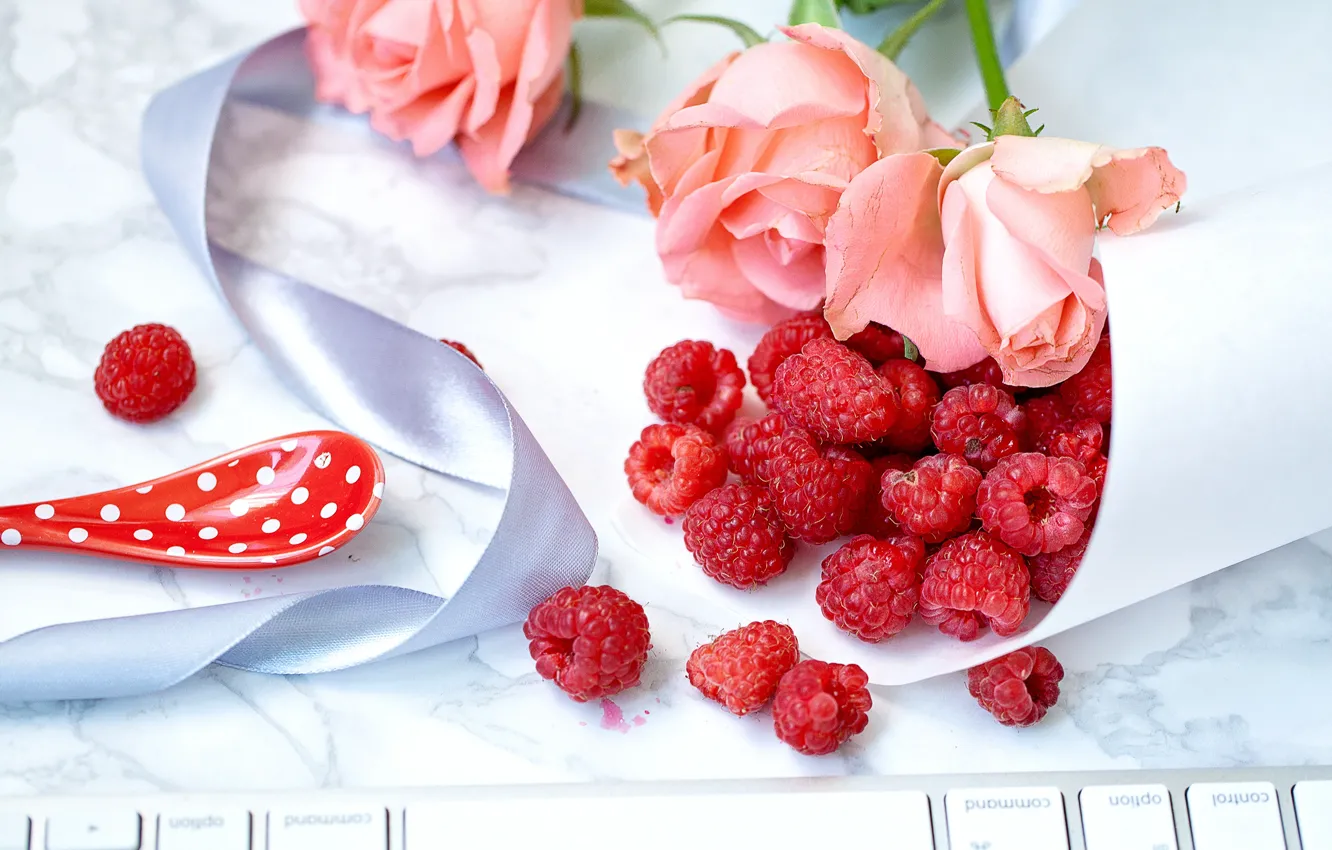 Photo wallpaper flowers, paper, berries, raspberry, roses, bouquet, button, spoon