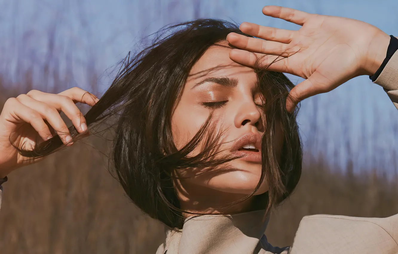 Photo wallpaper girl, face, photo, hair, brunette, Eiza Gonzalez