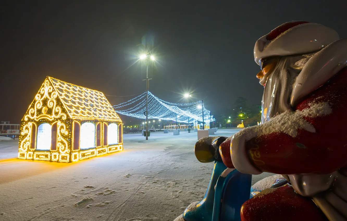 Photo wallpaper winter, snow, night, the city, figure, lighting, lights, Santa Claus